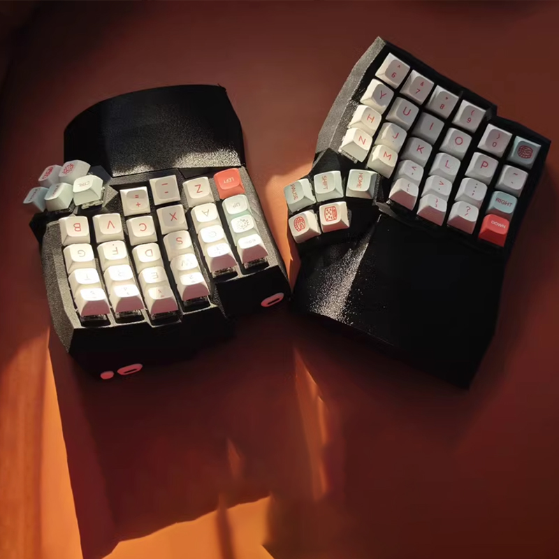 ダクティル・マヌフォーム・スプリットキーボードキット カスタ - Gaming Keyboard Ergonomics のレビューと価格